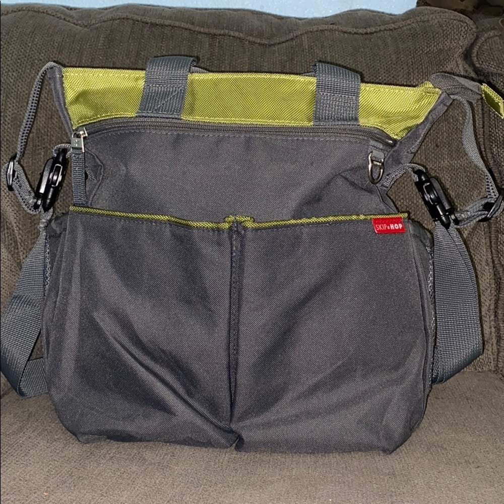 Skip Hop Duo diaper bag